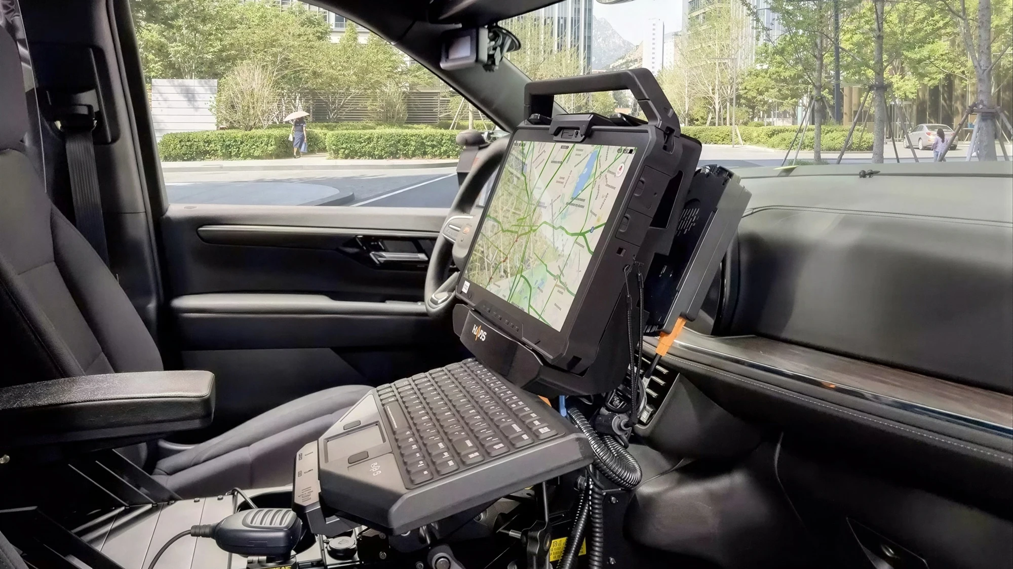 Havis Docking Station mounted in vehicle